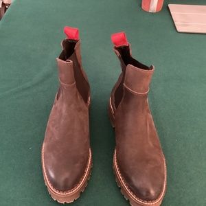 Winter is around the corner! Face it with  Pajar Winter booties